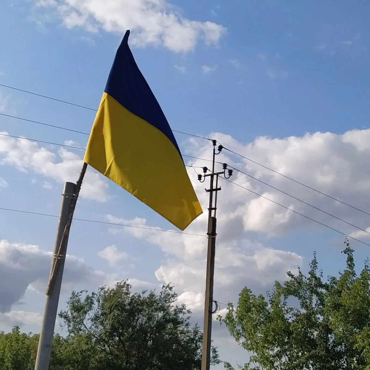 “Перший український прапор який я побачив виїхавши з окупації”, — Ілля Ліс