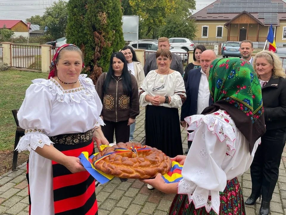 Борщ, вареники й закарпатські пісні: у Румунії українські традиції об’єднали чотири етнічні громади