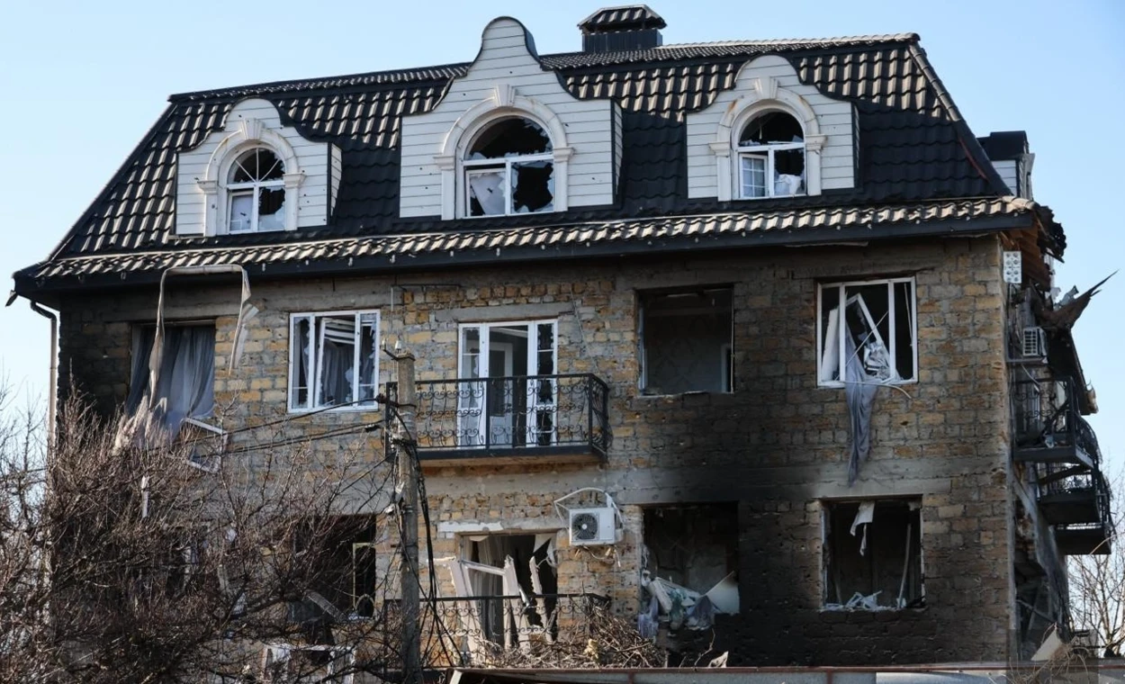 Готель “Лео” в курортному селі Хорли на окупованій Херсонщині після атаки БпЛА, 1 січня 2026 року