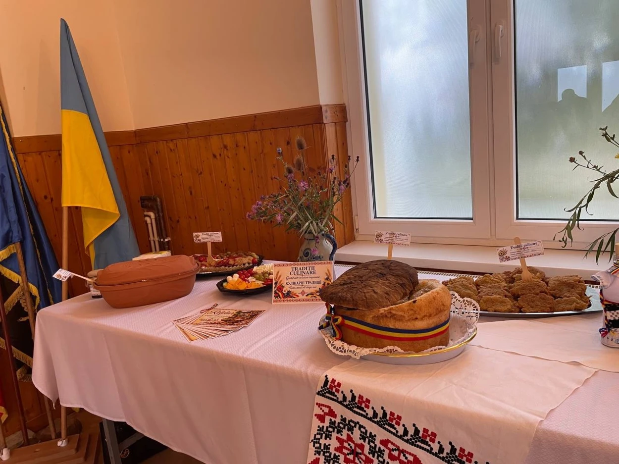 Борщ, вареники й закарпатські пісні: у Румунії українські традиції об’єднали чотири етнічні громади