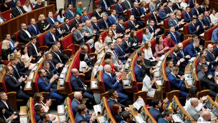 Перше засідання Верховної Ради 9 скликання