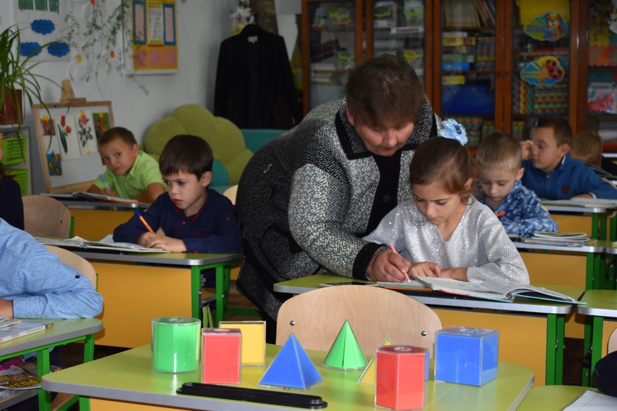 Краще засвоїти програму допоможе досвідчений педагог