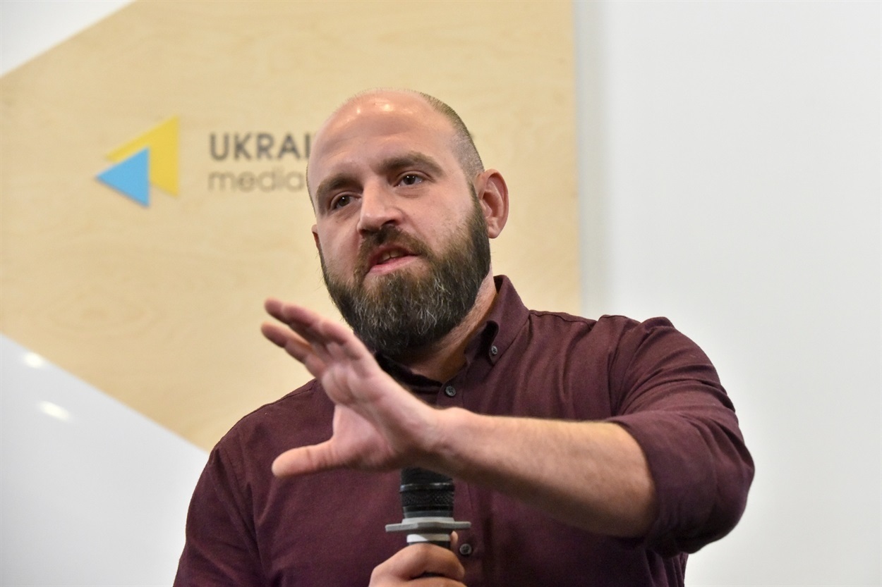 Павло Казарін
