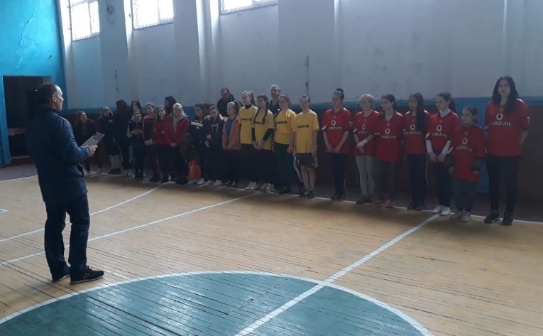 Переможців і призерів змагань відзначили грамотами Нижньосірогозького сектору освіти