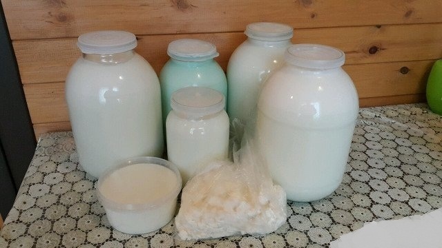 Ветлікар рекомендує купувати лише перевірену молочну продукцію