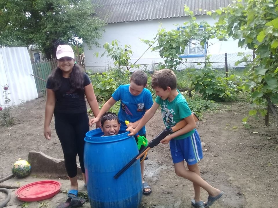 Перші 30 хвилин у бабусі вдома! Хіба ж це не свято? Ну хоча б для бабусі й Андрійка!