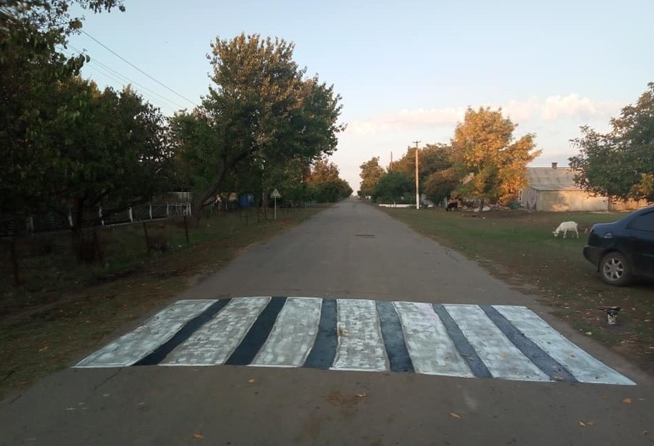 На дорозі намалювали “зебру”