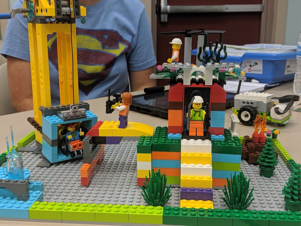 Кубики Lego стали для Колі Петриляка “рятівним колом” від болю та депресії