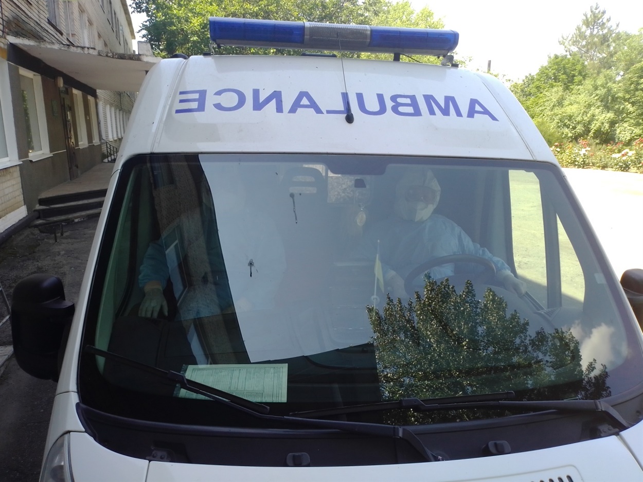 “Швидка” забезпечена спеціальним захисним обладнанням