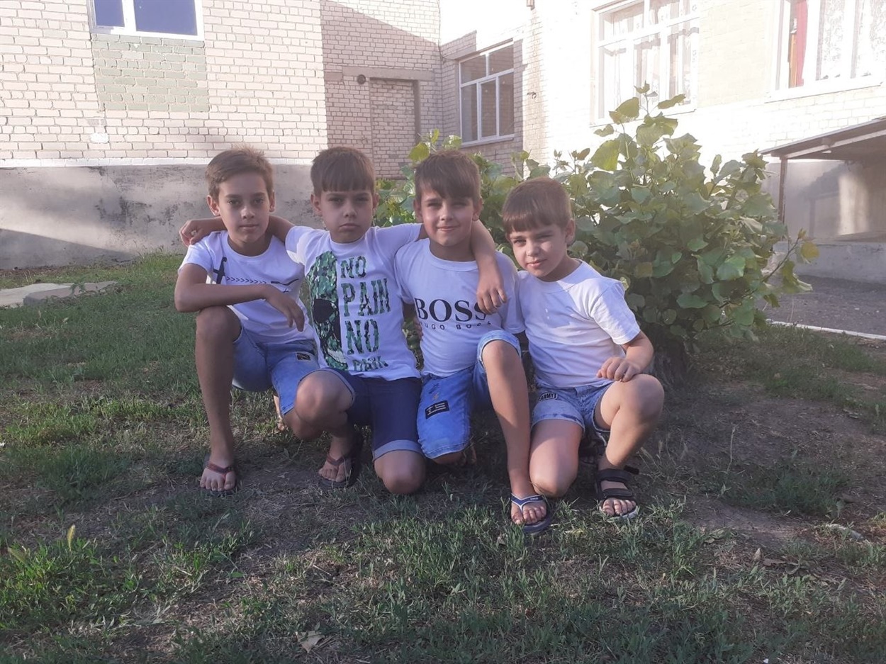 Брати Задерновські