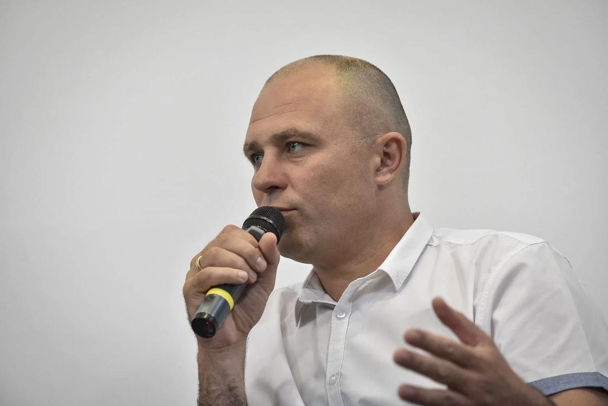 Олександр Корінний