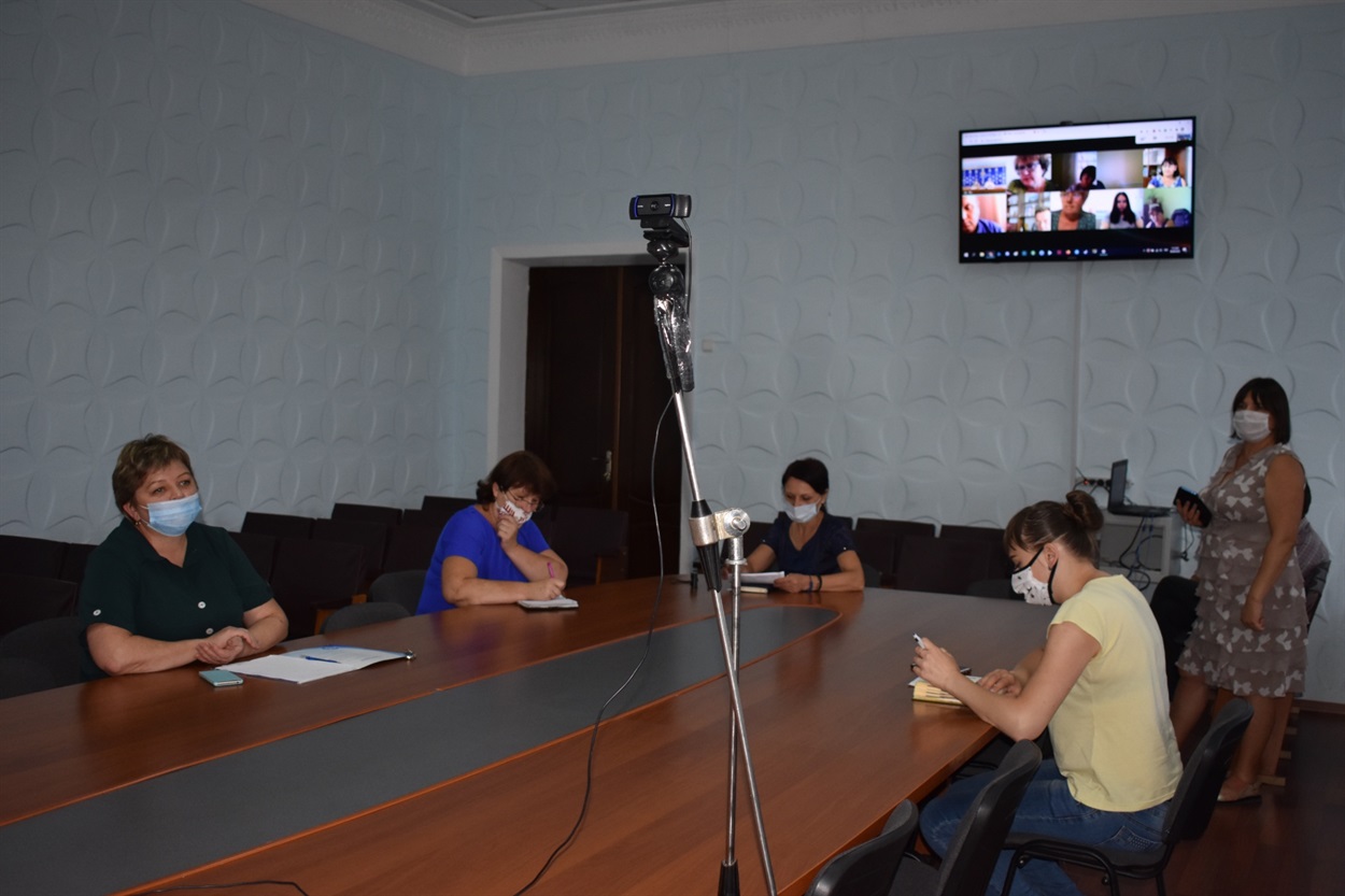 Обговорювали фінансування загонів тероборони і стан доріг