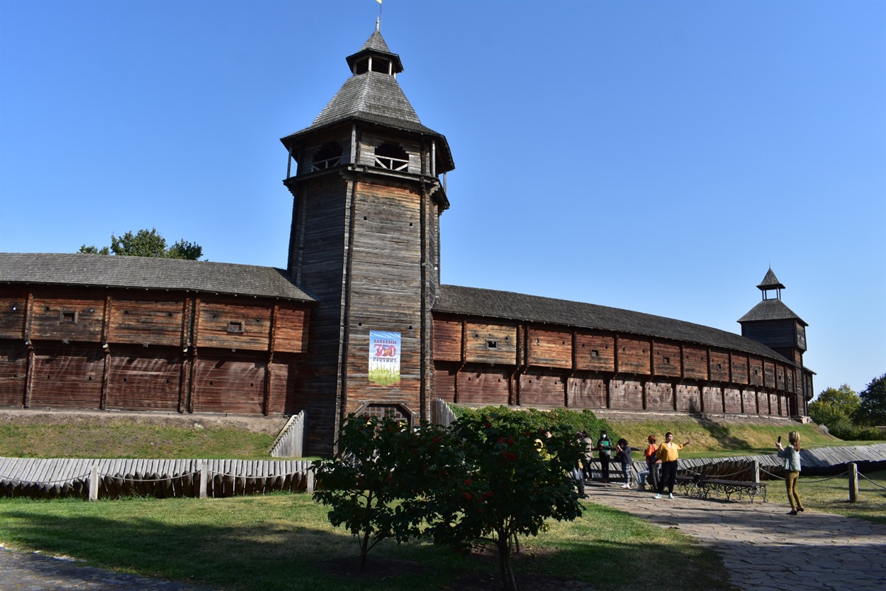 Центральний вхід до Батуринської фортеці