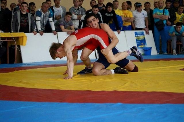 Свій фірмовий захват демонструє Гор Оганесян
