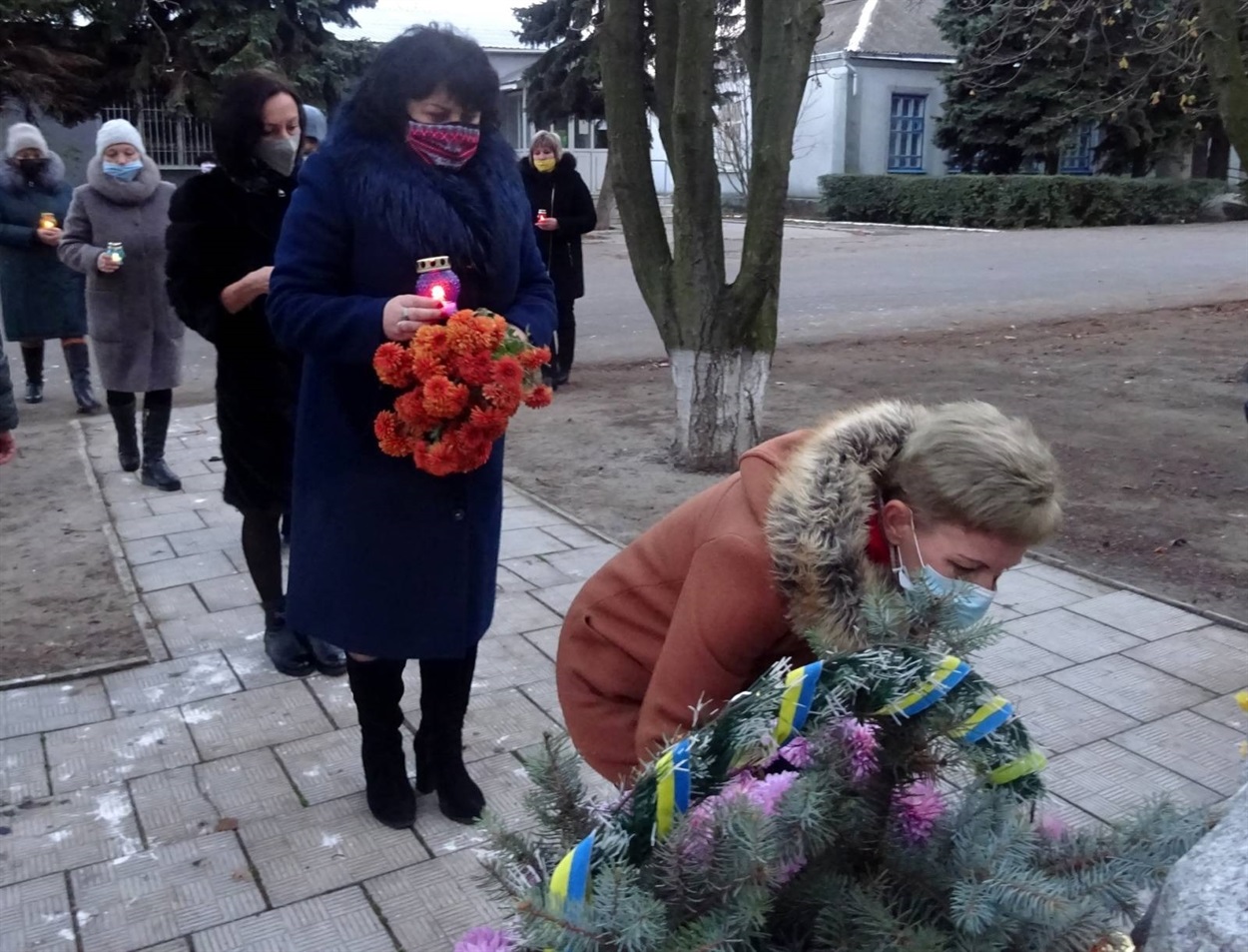 Неоплаканим і невідспіваним, похованим без труни й молитви, позбавлених могили й шани – присвячено цей мітинг