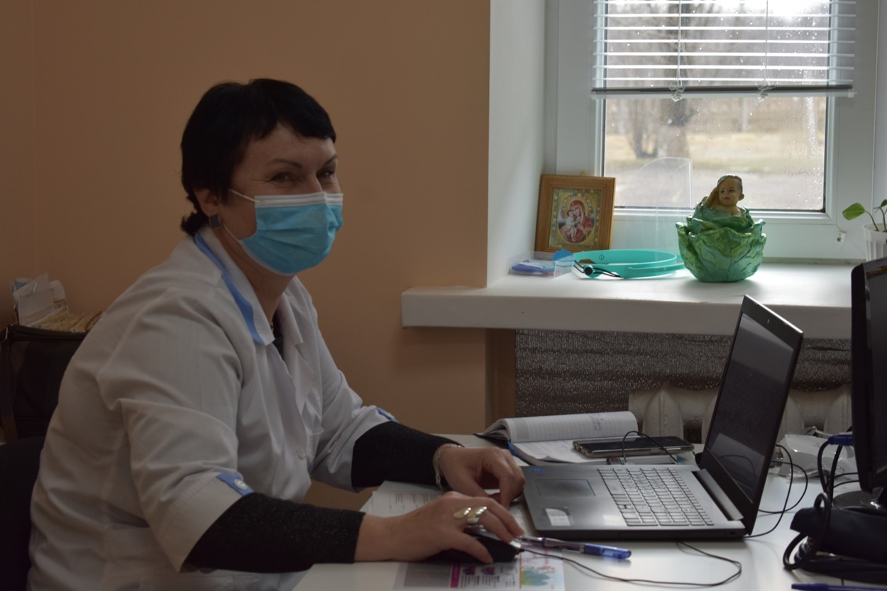 Юлія Крижановська, медична сестра Новотроїцького центру первинної медичної допомоги