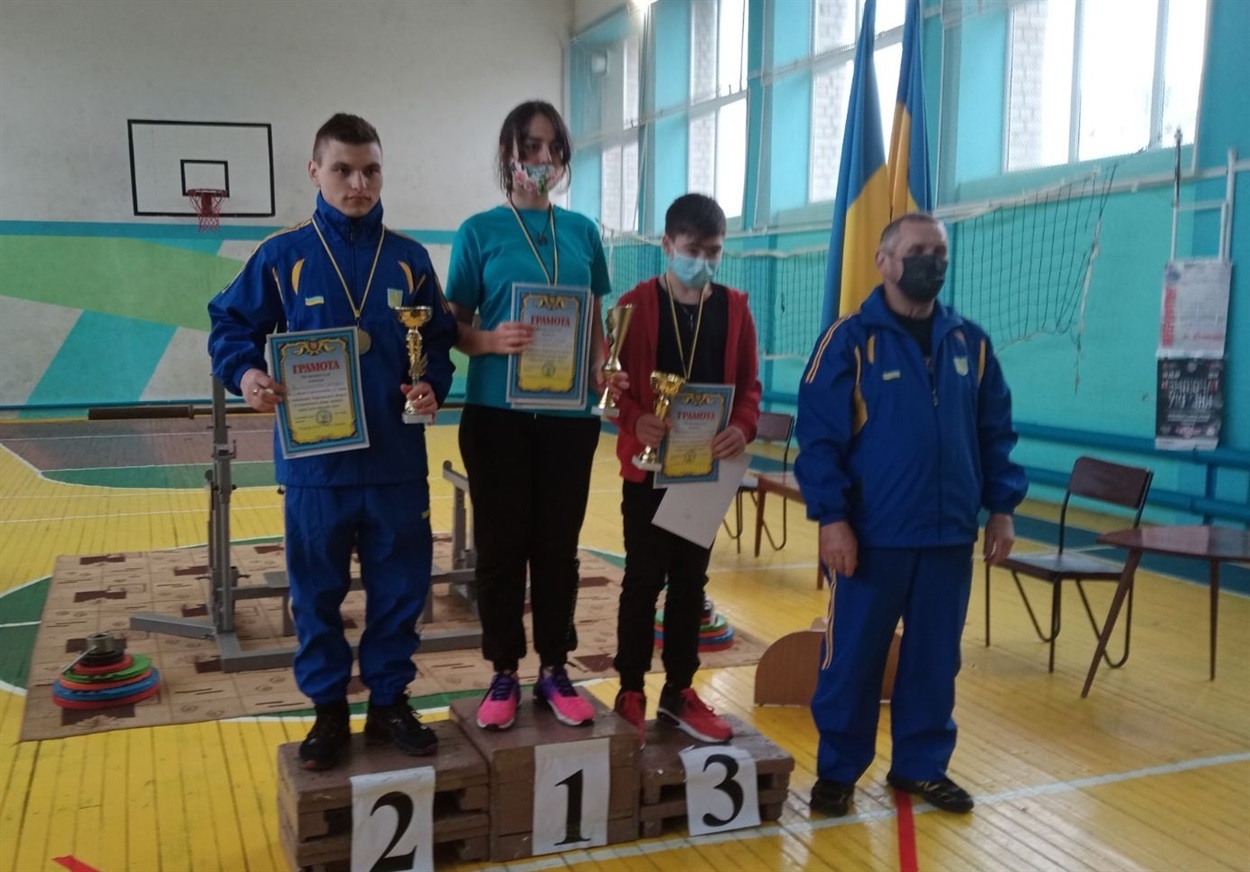 Нагороду за перше загальнокомандне місце отримала капітан Нижньосірогозької збірної Любов Голобород