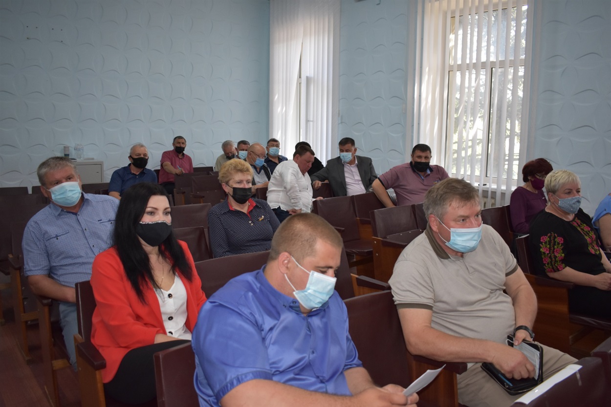 На сесії встановили і затвердили ставки податку на майно, розмір туристичного збору і розмір ставок єдиного податку на території громади