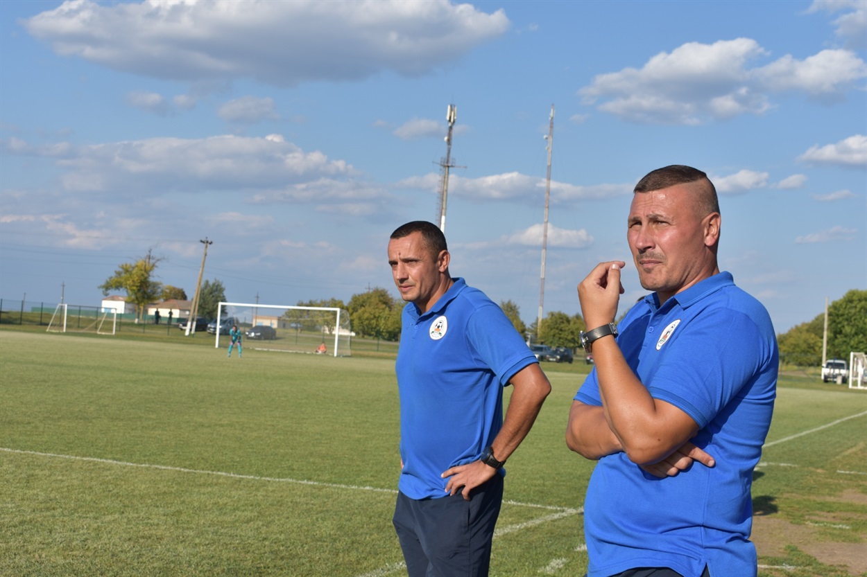Тренери ФК “Хлібороб” Ігор Бездольний та Віталій Візавер