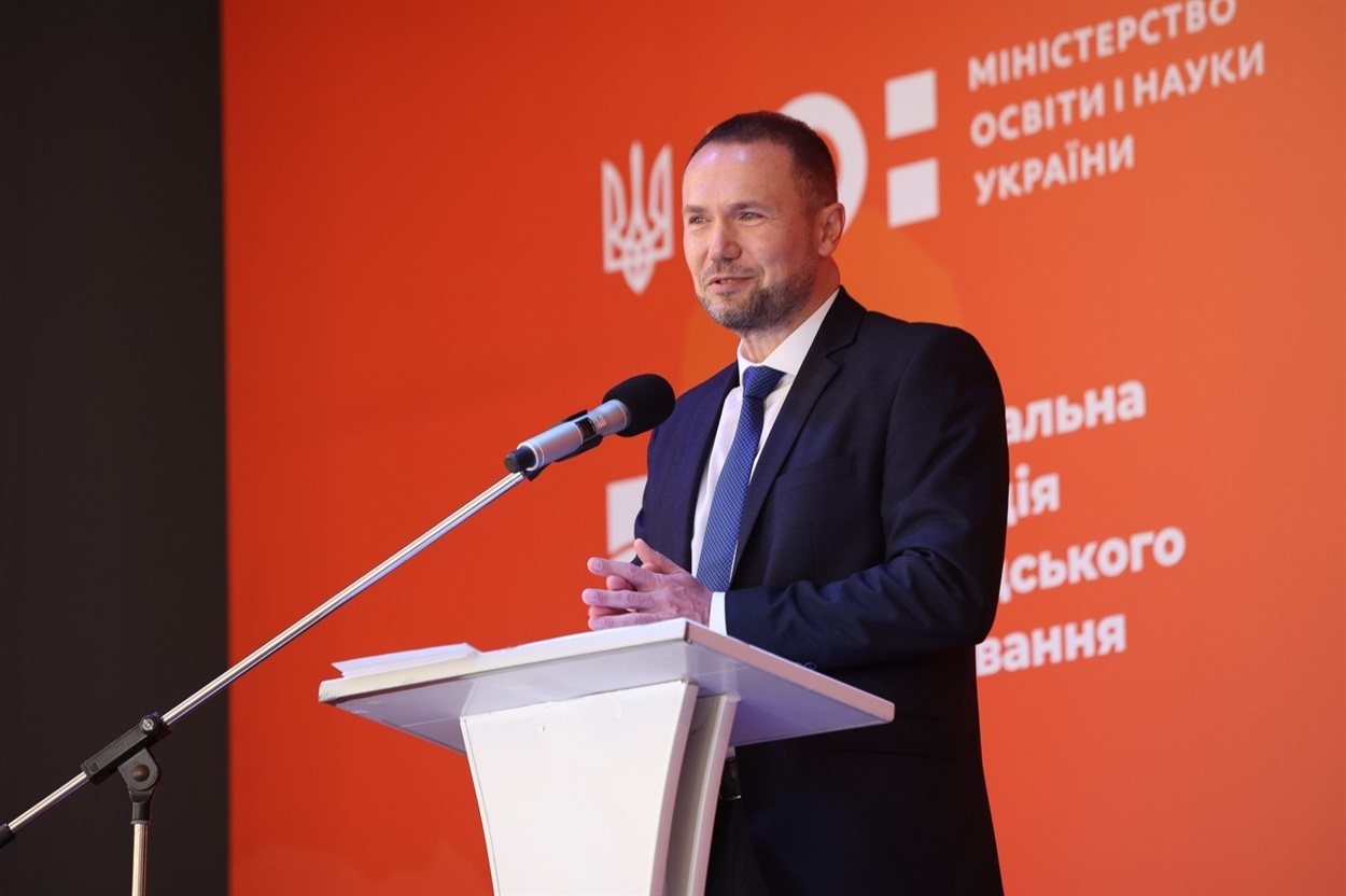 Сергій Шкарлет