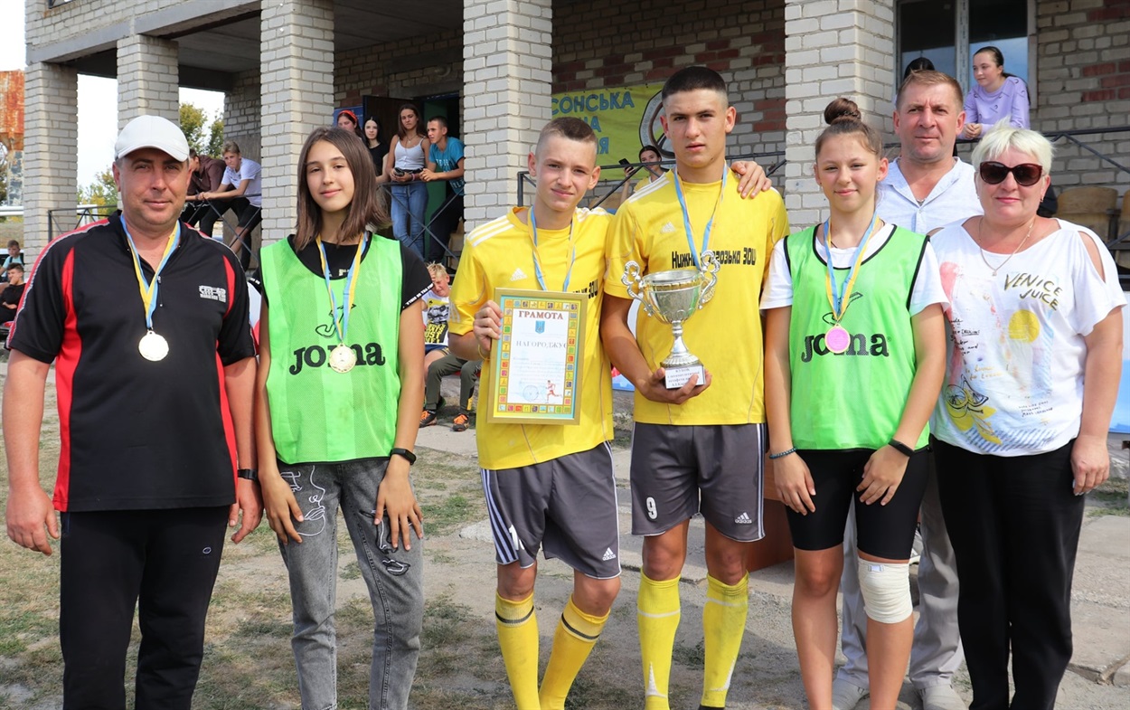 Команда опорного закладу Нижньосірогозькой ліцей