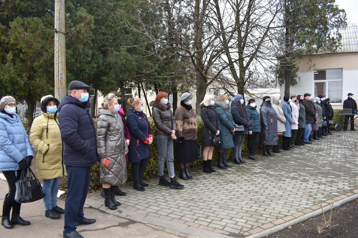 Колективи відділів селищної ради завітали на відкриття ЦНАПу