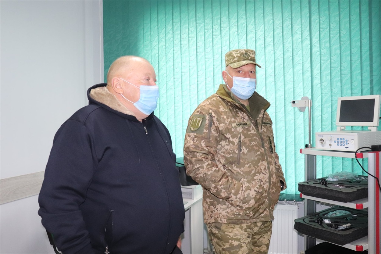 Принцип роботи ендоскопічної системи зацікавив гостей