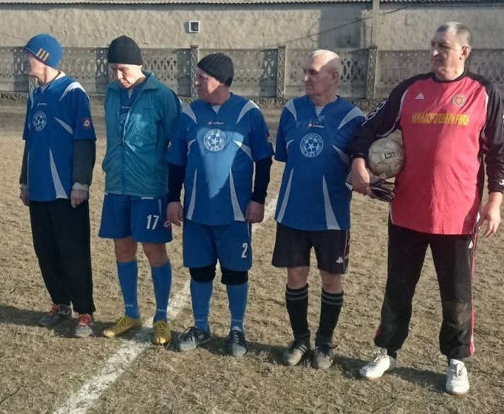 На фото зліва на право: Василь Філіппов, Олександр Кайфель, Володимир Москаленко, Віктор Мелешко, Микола Москаленко
