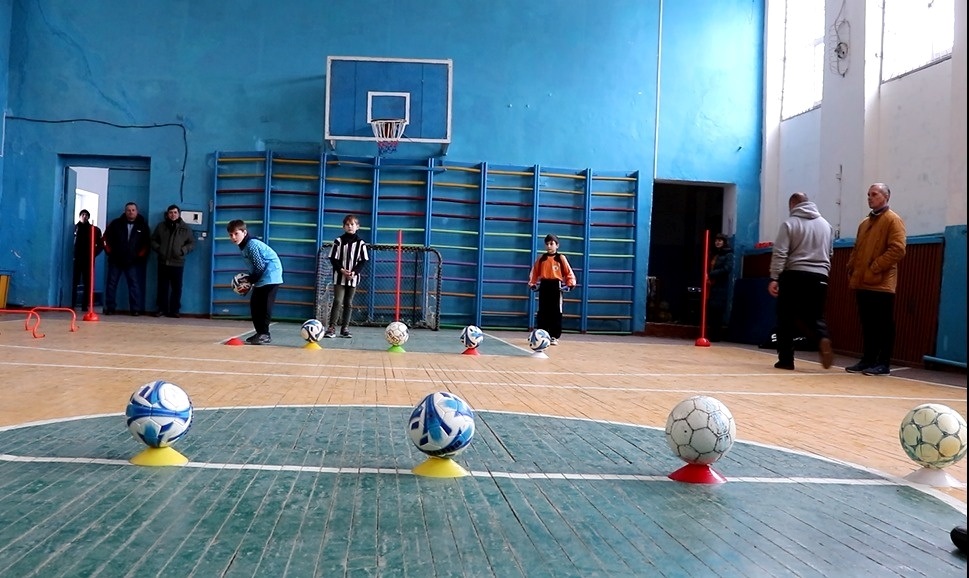 Змагаються воротарі