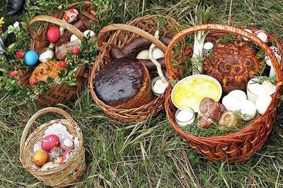 Такий вміст має бути в великодньому кошику