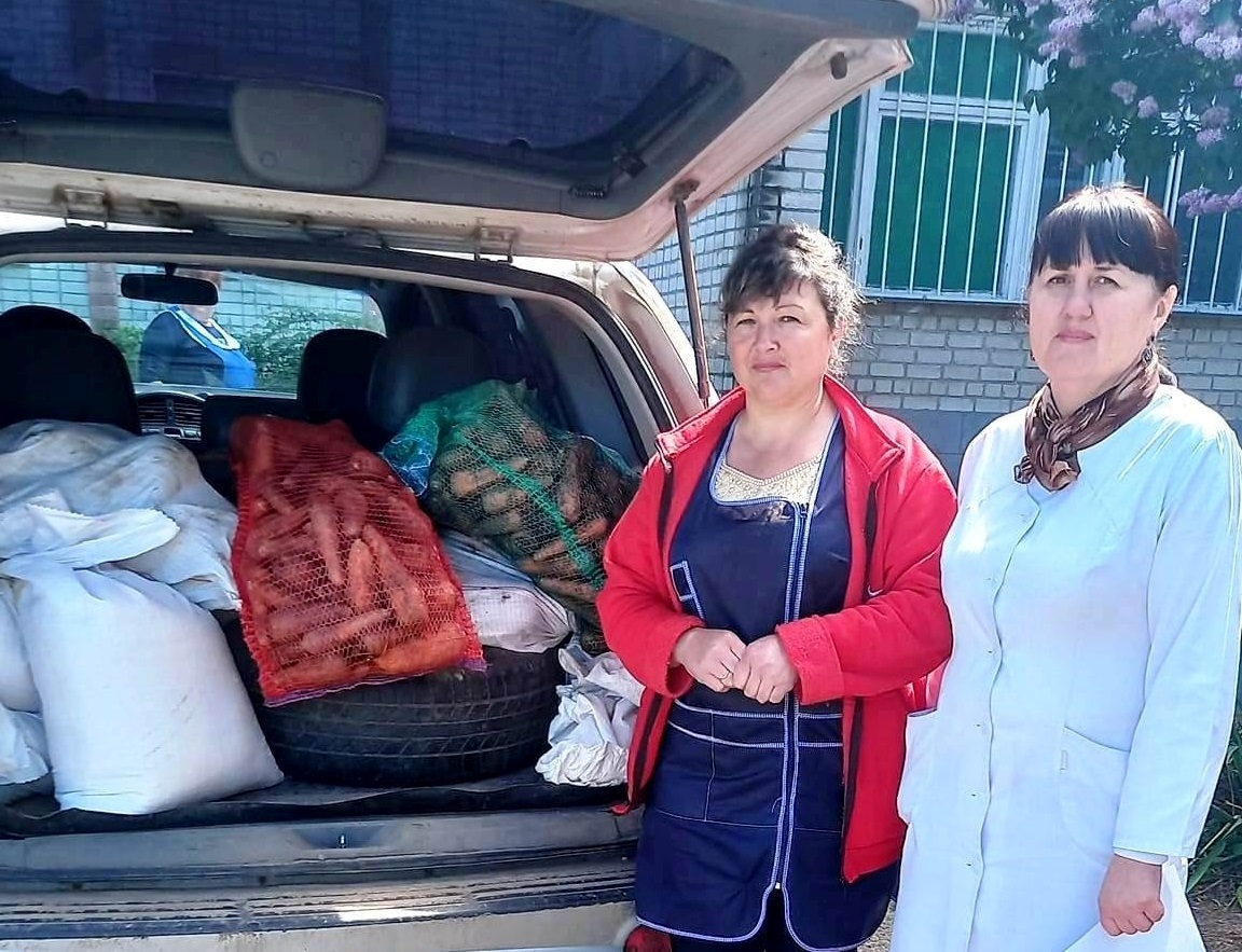 Волонтерська доставка продуктів у медичні заклади Горностаївки