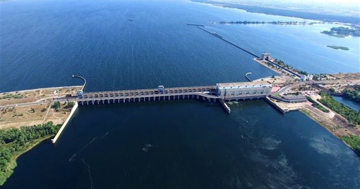 Каховське водосховище вміщує близько 18 мільйонів кубічних метрів води