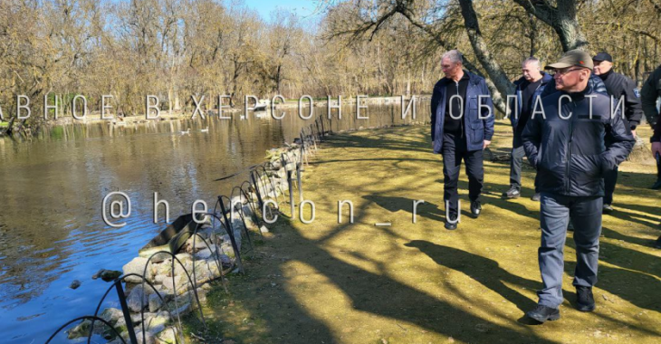 Володимир Сальдо (ліворуч) і Сєргєй Кірієнко (попереду) 