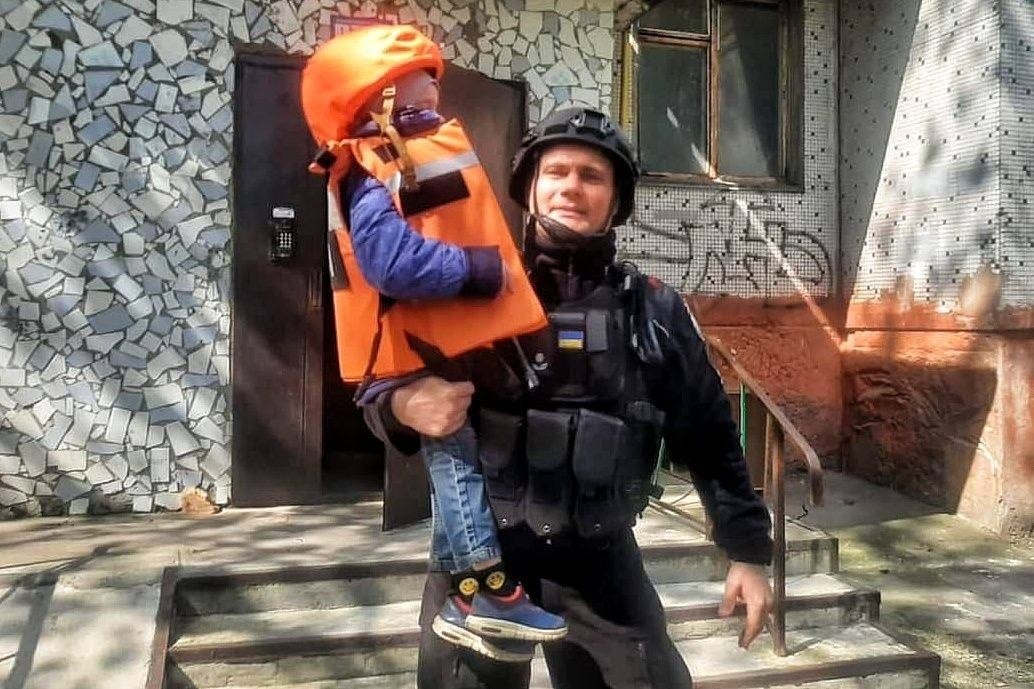 Фото зі сторінки у Фейсбуці ювенальної поліції Херсонської області 