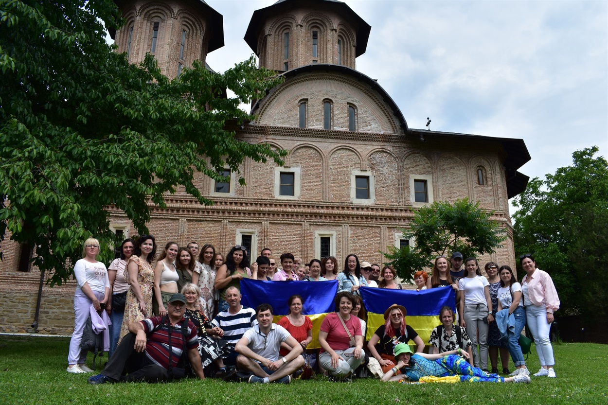Організації Asociatia Ateliere fără Frontiere в числі перших, хто підтримав українських біженців