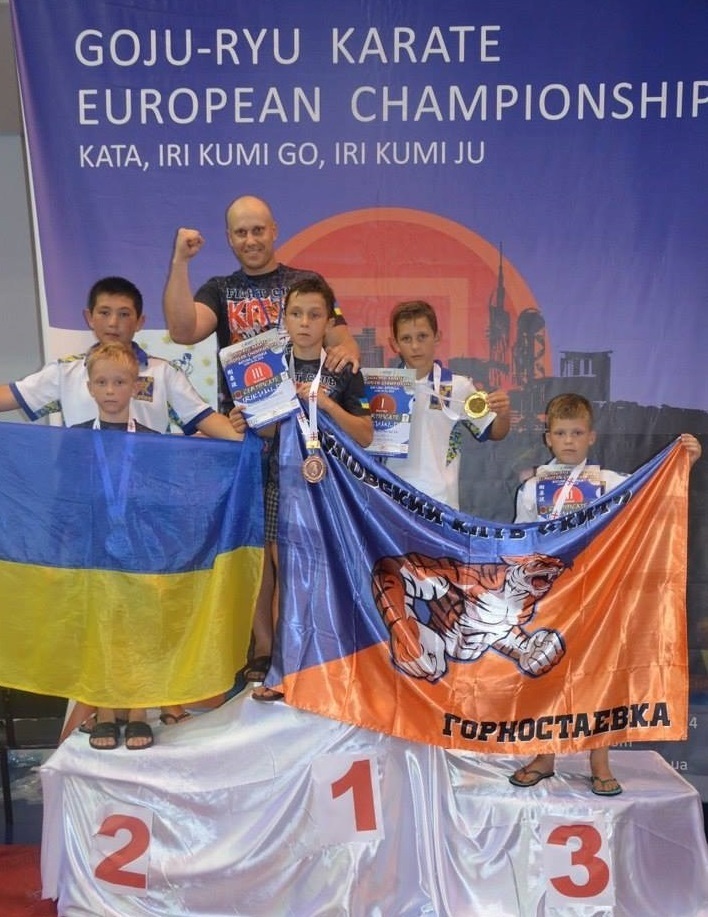 2016 рік. Батумі (Грузія). Команда горностаївського клубу «КІТ» на Чемпіонаті Європи з дзюдо виборола: 3 “золота”, 2 “срібла”, 1 “бронзу”