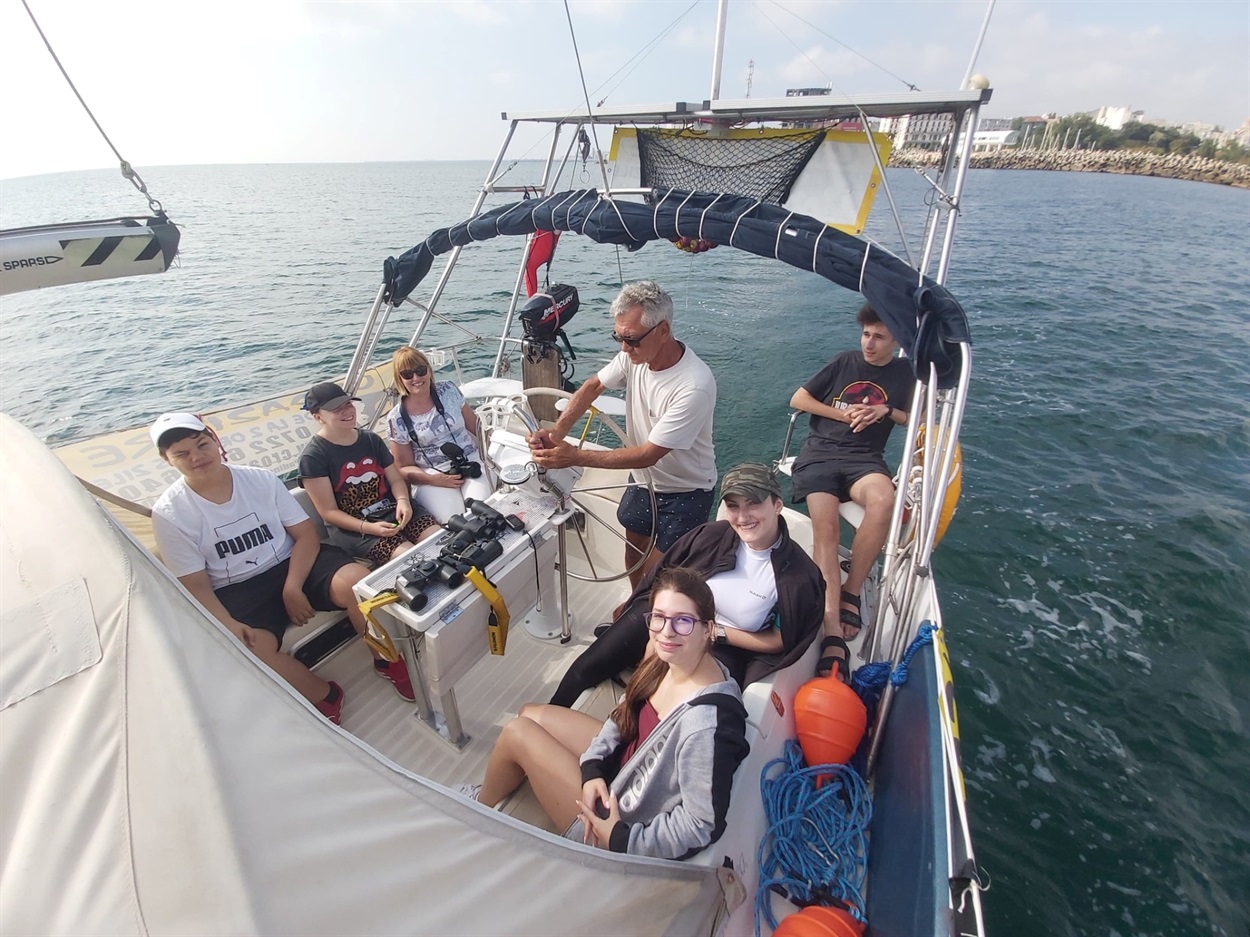 Збір інформації та моніторинг стану Чорного моря. Facebook – NGO Mare Nostrum