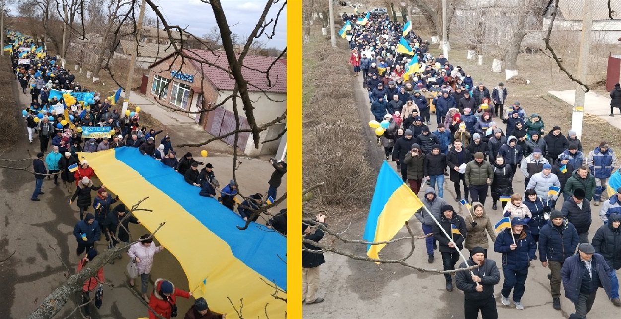 Мітинг в Новотроїцьку. 07.03.2022. Фото Новотроїцької газети “Трудова слава”
