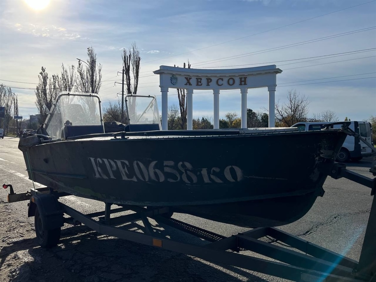 Такі човни передали військовим підприємці Дніпропетровщини. Фото: t.me/khersonskaODA