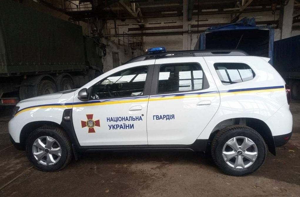 Спеціальний автомобіль Renault Duster вже передали Нацгвардійцям. Фото: ns-gromada.gov.ua