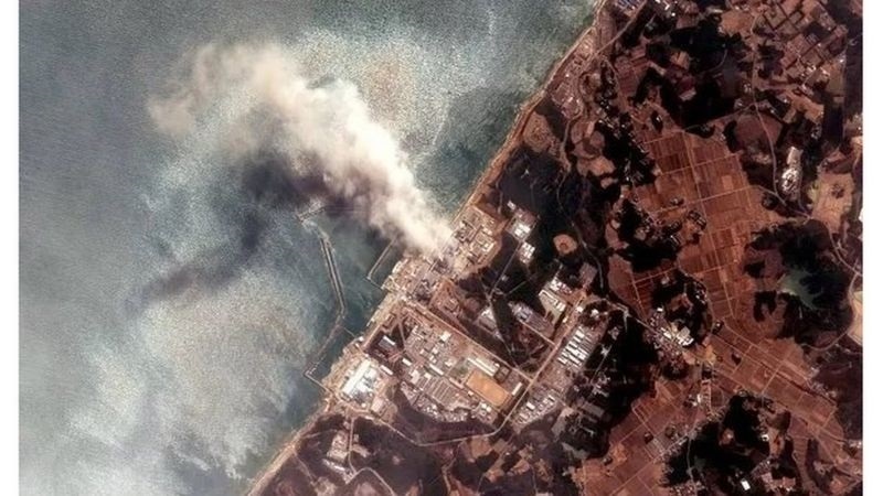 У 2011 АЕС на Фукусімі теж була знеструмлена — через цунамі. Фото: DigitalGlobe via Getty Images