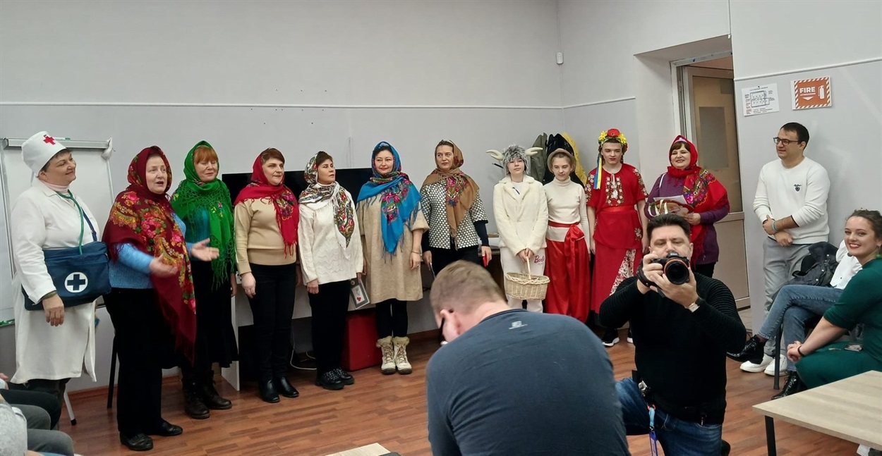 Перший виступ вокального ансамблю “Чорноморочка”