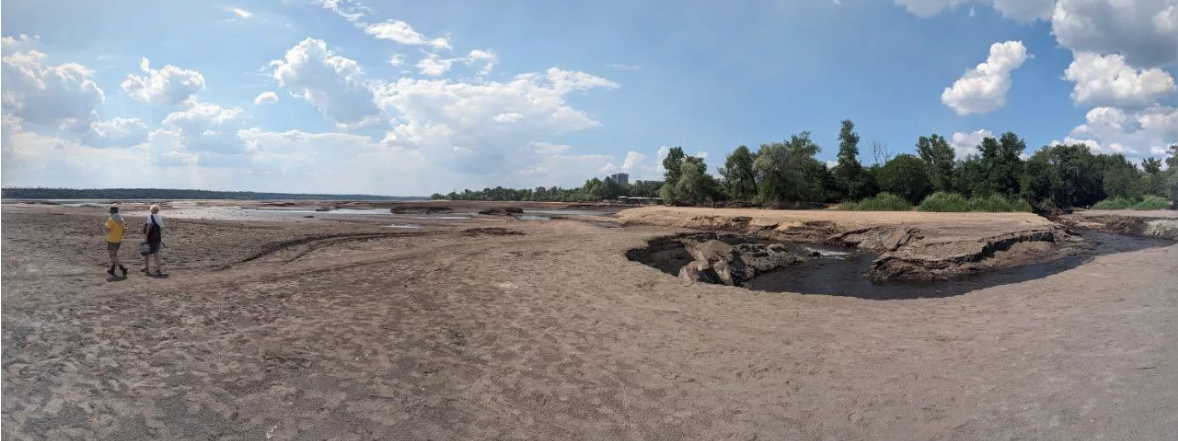 Акваторія колишнього Каховського водосховища нижче селища Кушугум на Запоріжжі. Фото: Максима Сороки
