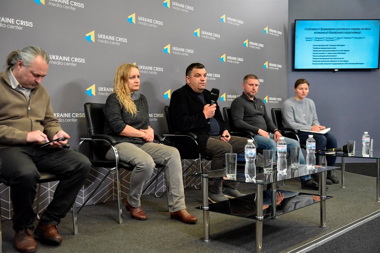 Учасники колективного інтерв’ю в УКМЦ: Андрій Лопушинський, Анна Куземко, Іван Мойсієнко, Сергій Скорик, Катерина Полянська. Фото пресцентр УКМЦ