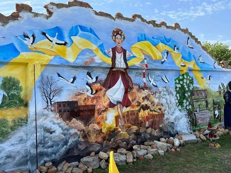 Білокриницька громада. Мурал “Лелеки памʼяті”