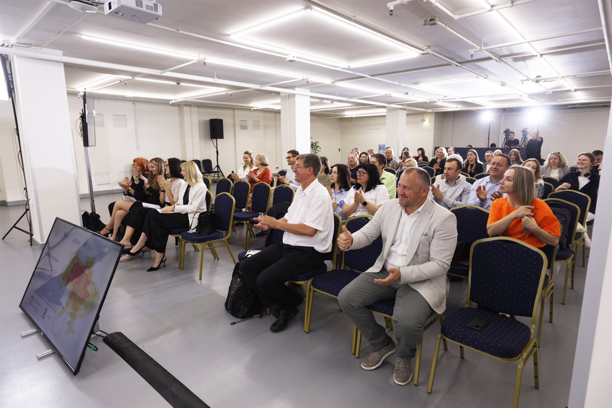 Презентація проєкту APENA 3. Київ, 18.09.24. Фото: з Facebook-сторінки APENA 3