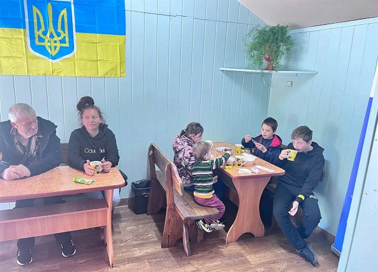 На кордоні з Білоруссю функціонує волонтерський пункт допомоги “Плурітон”. Фото: tribun.com.ua
