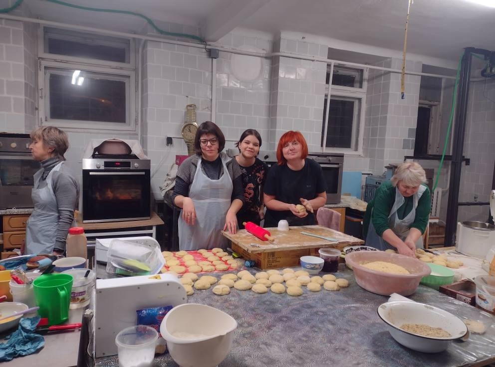 “Львівська волонтерська кухня”. Фото з Фейсбук-сторінки “Львівської волонтерської кухні”