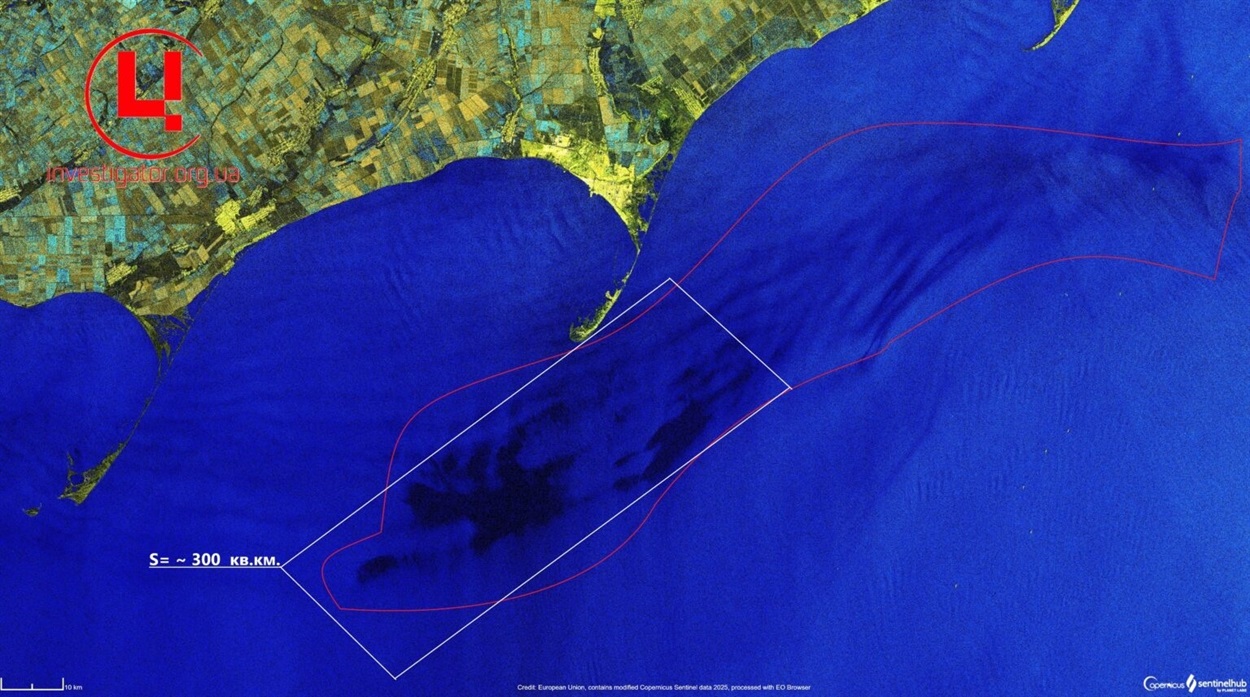 Мазут в Азовському морі на знімку супутника Sentinel-1. 11.10.2025. Джерело: Центр журналістських розслідувань 
