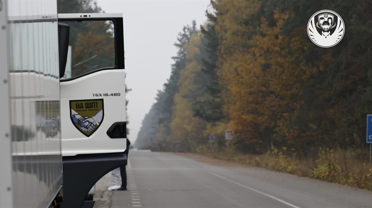 Збройні сили здійснюють перевезення репатрійованих до державних спеціалізованих установ. Фото: Телеграм-канал Координаційного штабу з питань поводження з військовополоненими